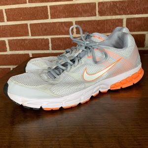 Nike Zoom tennis shoes